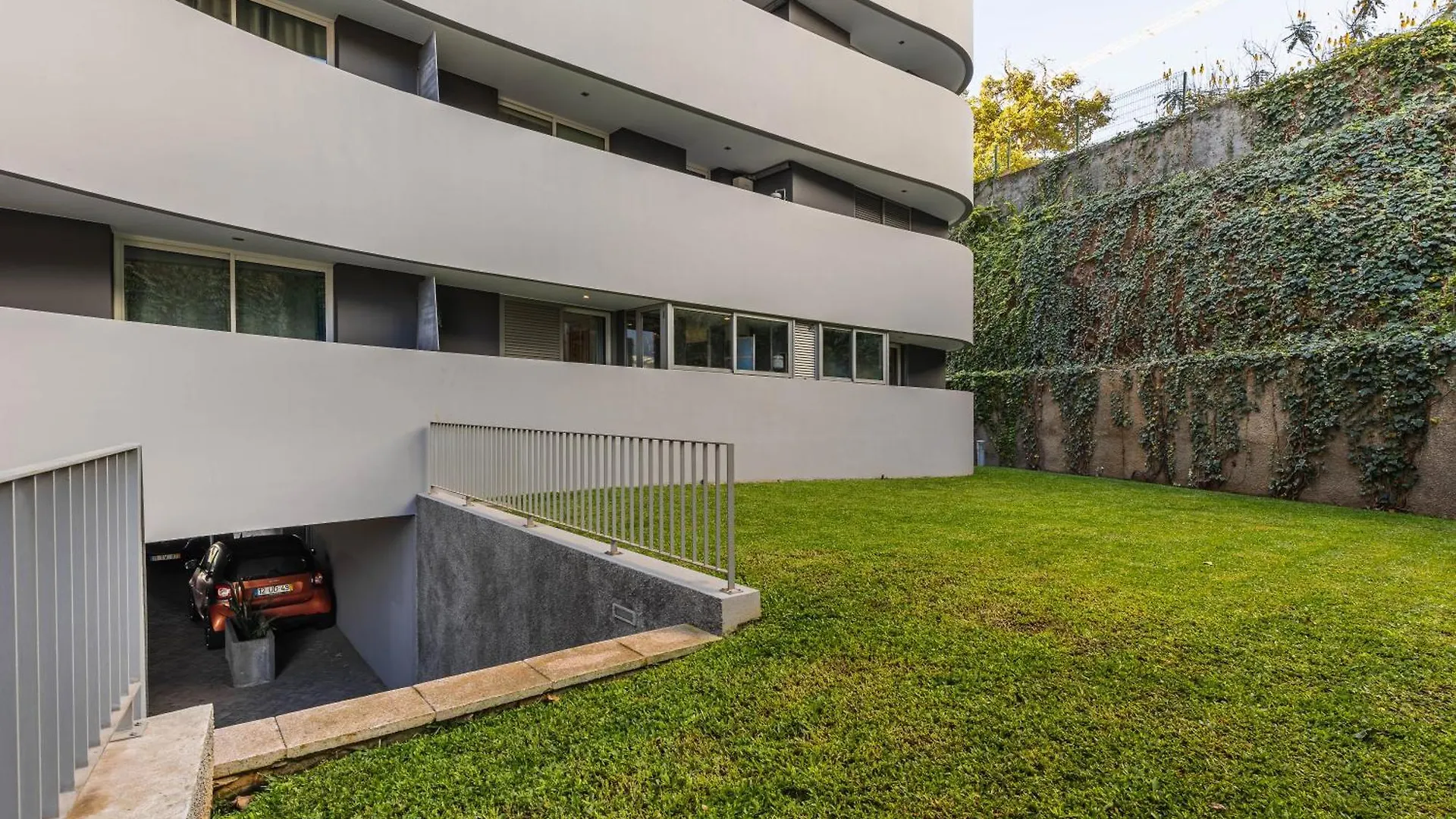 Kaizen Home & Pool Funchal  Portugal